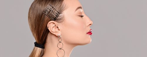 Bobby Pins – Завръщането на прическите с класически фиби!